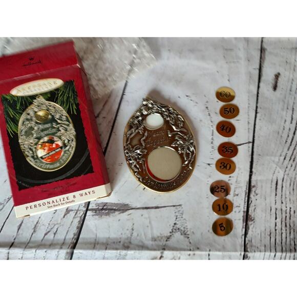 Hallmark KS Photo Holder Ornament - Anniversary 1993 Personalize - Picture 1 of 6